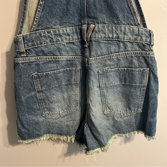 We The Free Denim Short Overalls 👖 - Picture 9 of 10